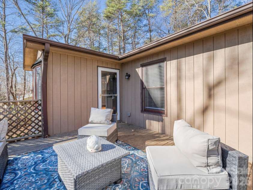 423 Mountain View Drive, Columbus, NC 28722.  MLS# CAR4345860, YatesRealty ID 9703. Deck
