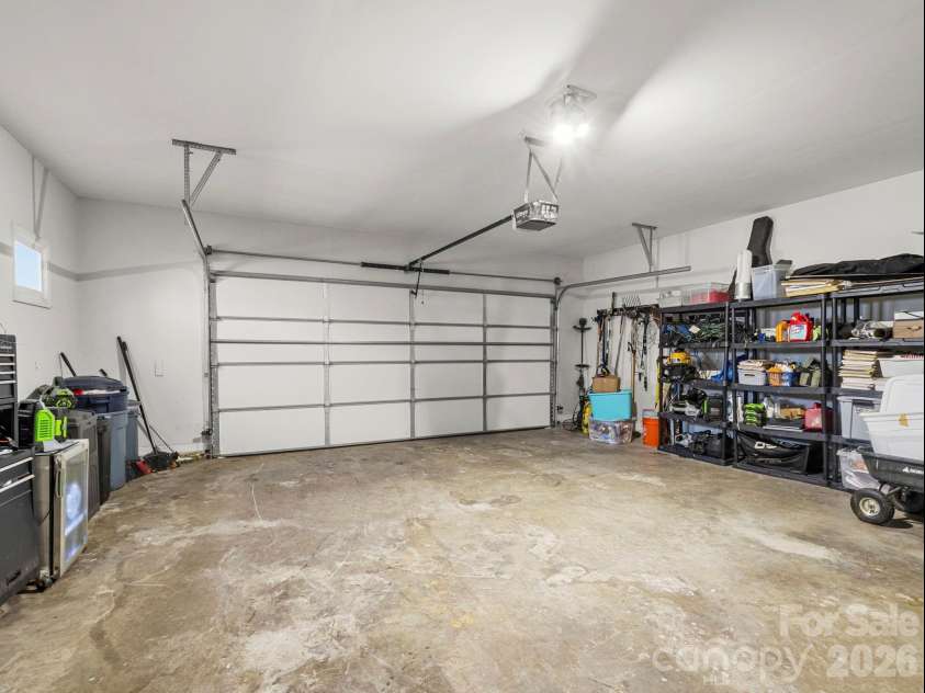423 Mountain View Drive, Columbus, NC 28722.  MLS# CAR4345860, YatesRealty ID 9703. Garage