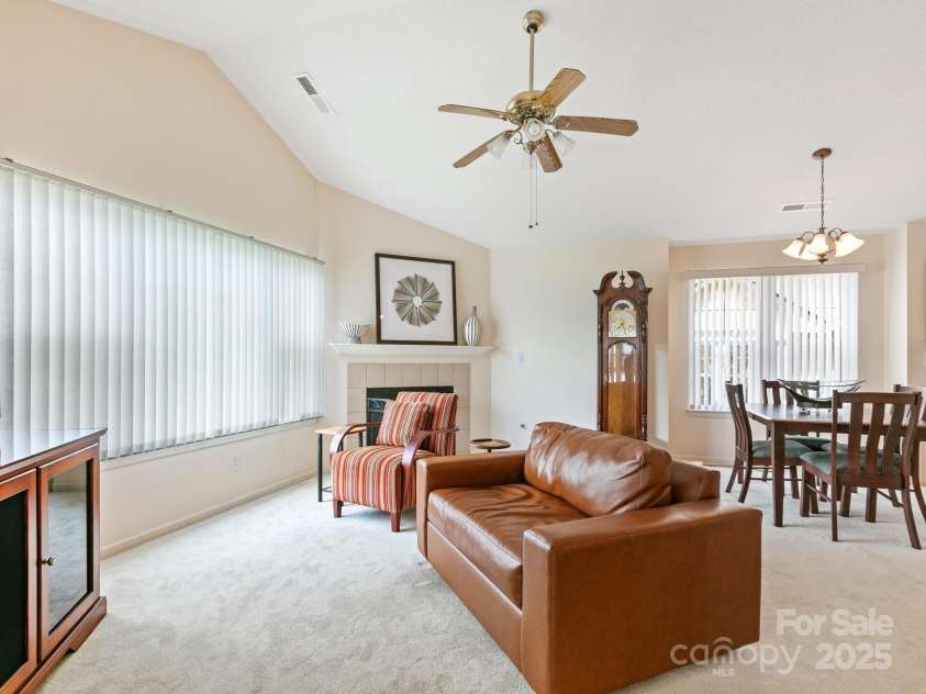 47 Barn Owl Way, Hendersonville, NC 28792.  MLS# CAR4241926, YatesRealty ID 9706. 