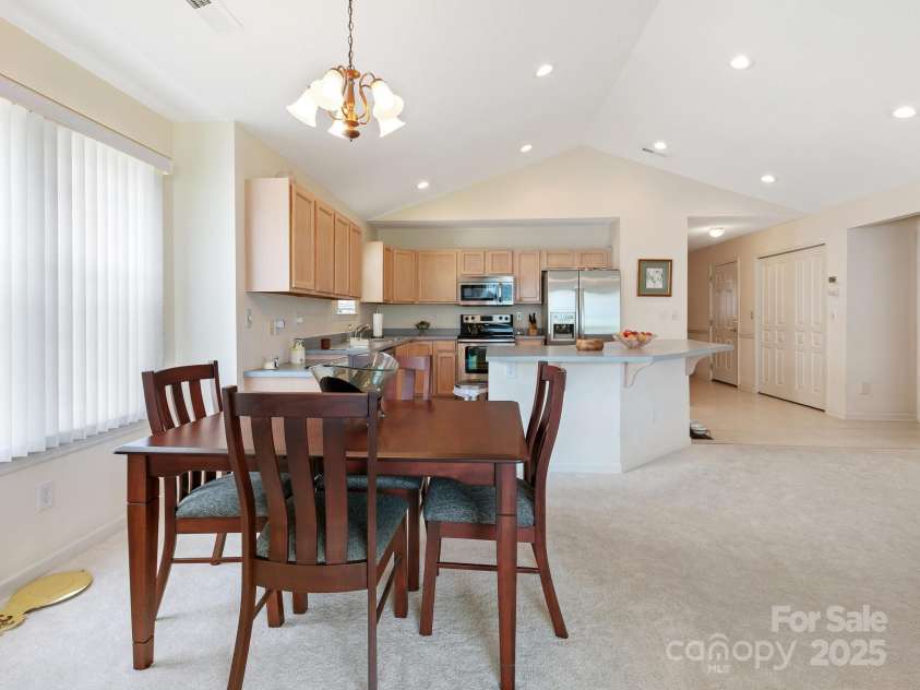 47 Barn Owl Way, Hendersonville, NC 28792.  MLS# CAR4241926, YatesRealty ID 9706. 