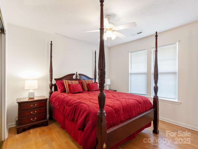 47 Barn Owl Way, Hendersonville, NC 28792.  MLS# CAR4241926, YatesRealty ID 9706. 