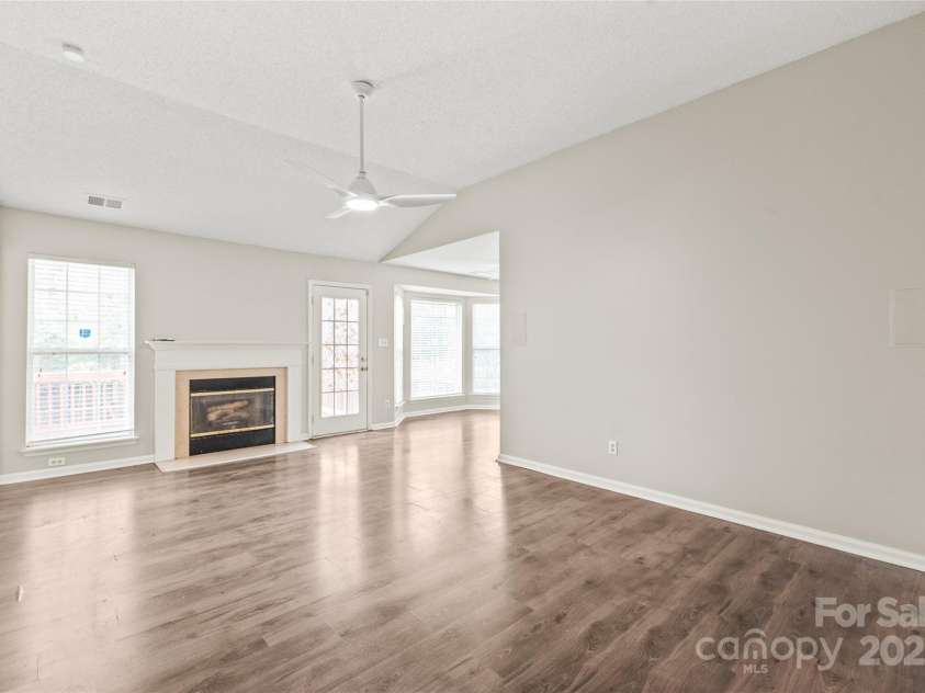 11404 Larix Drive, Charlotte, NC 28273.  MLS# CAR4233531, YatesRealty ID 9707. 