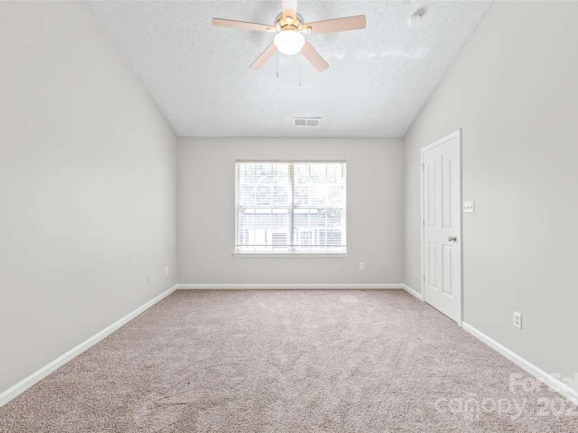 11404 Larix Drive, Charlotte, NC 28273.  MLS# CAR4233531, YatesRealty ID 9707. 