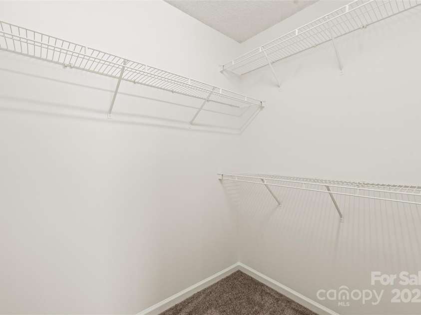 11404 Larix Drive, Charlotte, NC 28273.  MLS# CAR4233531, YatesRealty ID 9707. 
