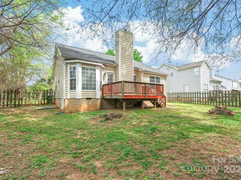 11404 Larix Drive, Charlotte, NC 28273.  MLS# CAR4233531, YatesRealty ID 9707. 
