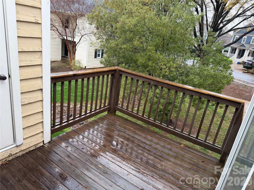 3200 Selwyn Farms Lane, Charlotte, NC 28209.  MLS# CAR4362987, YatesRealty ID 9709. Private back balcony.