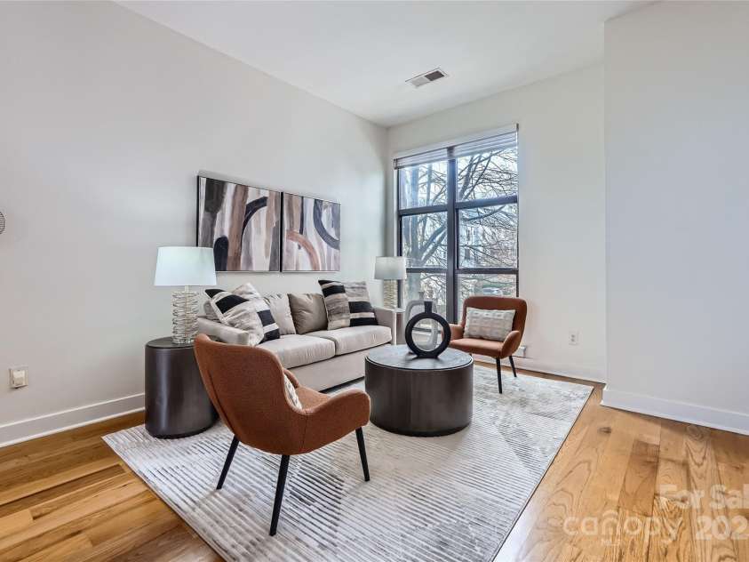 716 Alexander Street, Charlotte, NC 28202.  MLS# CAR4218300, YatesRealty ID 9710. 
