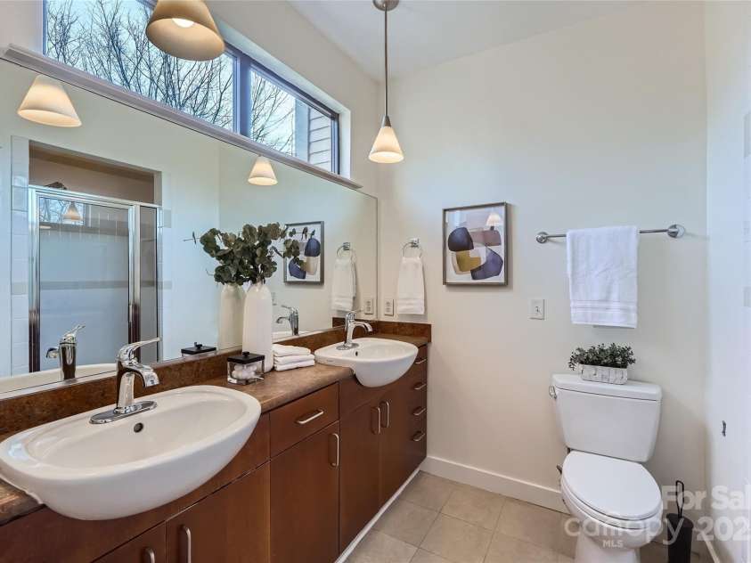 716 Alexander Street, Charlotte, NC 28202.  MLS# CAR4218300, YatesRealty ID 9710. 