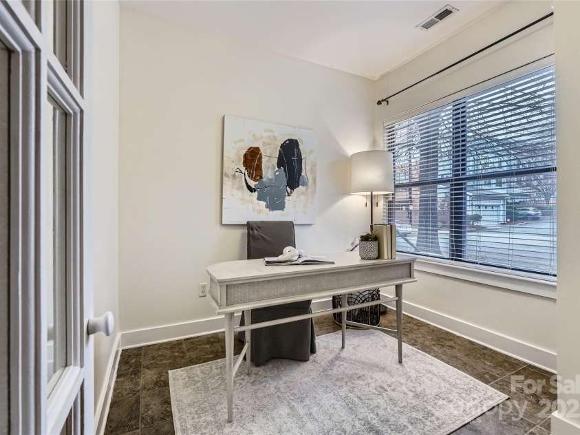 716 Alexander Street, Charlotte, NC 28202.  MLS# CAR4218300, YatesRealty ID 9710. 
