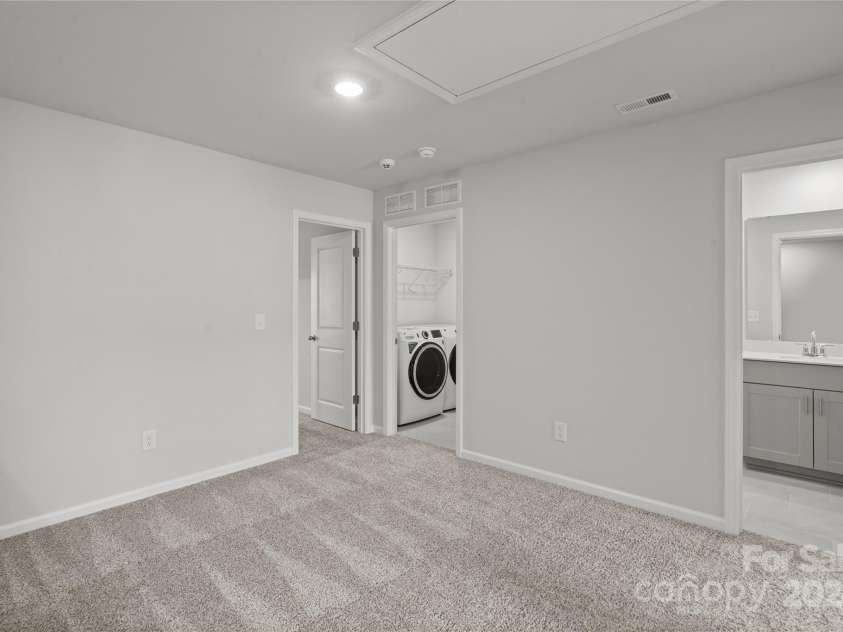 3850 County Down Avenue, Kannapolis, NC 28081.  MLS# CAR4147678, YatesRealty ID 9711. Upstairs hall/loft area