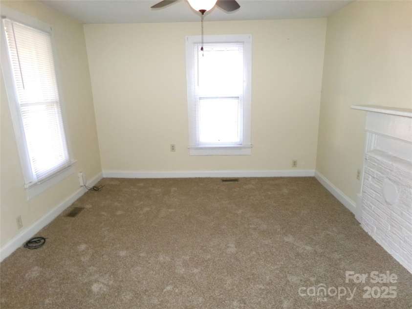 923 Efird Street, Albemarle, NC 28001.  MLS# CAR4325322, YatesRealty ID 9711. 