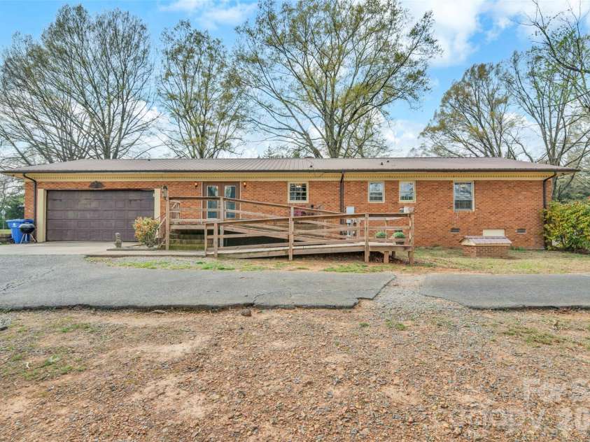 1524 Old Lawyers Road, Marshville, NC 28103.  MLS# CAR4353732, YatesRealty ID 9712. 