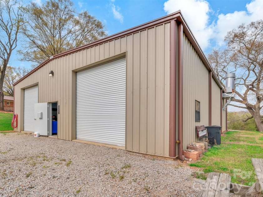1524 Old Lawyers Road, Marshville, NC 28103.  MLS# CAR4353732, YatesRealty ID 9712. 