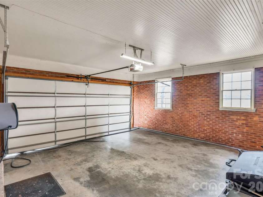 1524 Old Lawyers Road, Marshville, NC 28103.  MLS# CAR4353732, YatesRealty ID 9712. 