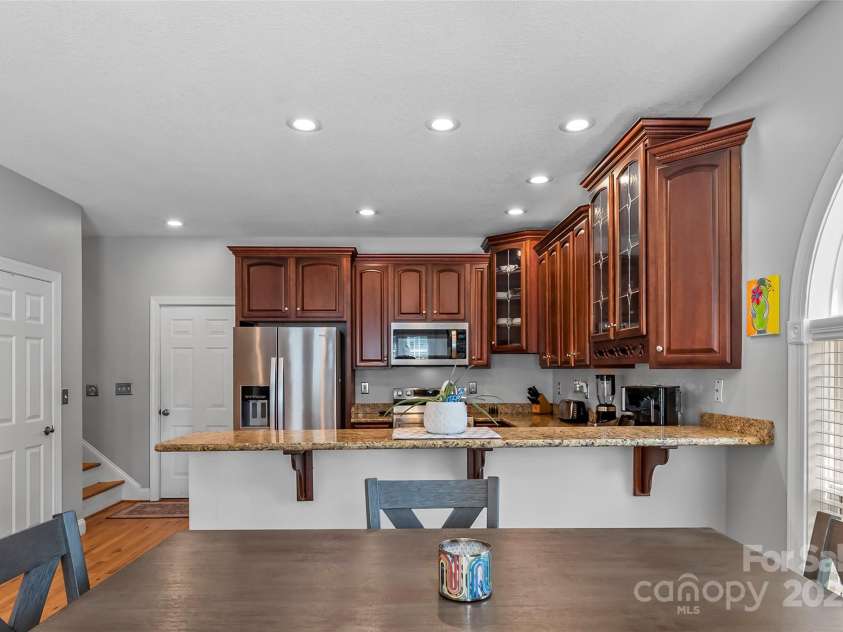 31 Helen Holcombe Way, Candler, NC 28715.  MLS# CAR4230409, YatesRealty ID 9712. 