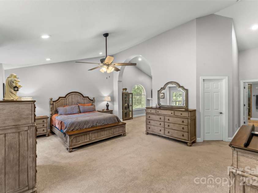 31 Helen Holcombe Way, Candler, NC 28715.  MLS# CAR4230409, YatesRealty ID 9712. 