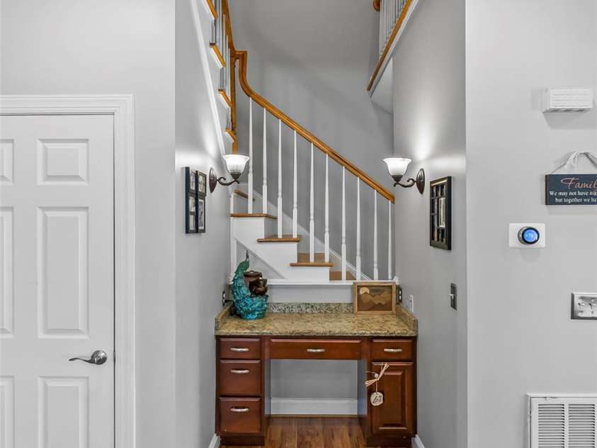 31 Helen Holcombe Way, Candler, NC 28715.  MLS# CAR4230409, YatesRealty ID 9712. Computer Niche