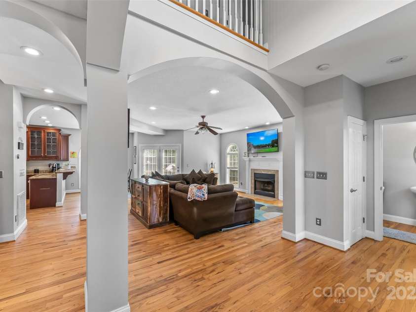31 Helen Holcombe Way, Candler, NC 28715.  MLS# CAR4230409, YatesRealty ID 9712. From foyer into living area