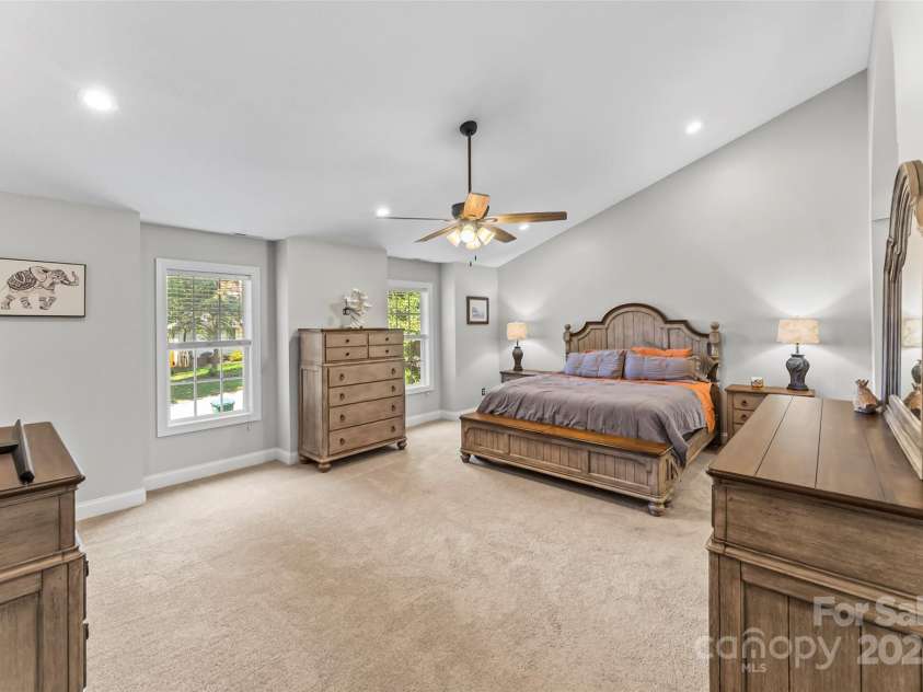 31 Helen Holcombe Way, Candler, NC 28715.  MLS# CAR4230409, YatesRealty ID 9712. Primary suite