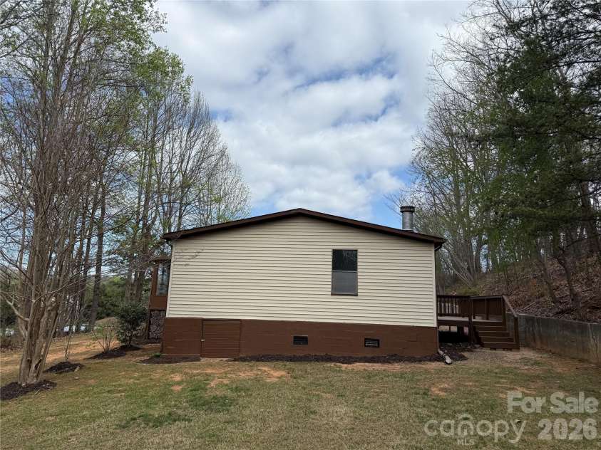 7686 Shoupes Grove Church Road, Hickory, NC 28602.  MLS# CAR4367978, YatesRealty ID 9713. 