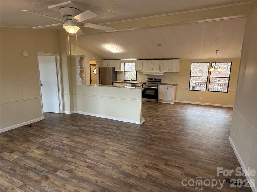 7686 Shoupes Grove Church Road, Hickory, NC 28602.  MLS# CAR4367978, YatesRealty ID 9713. 