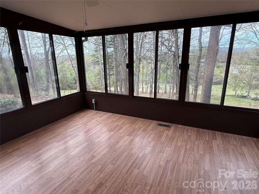 7686 Shoupes Grove Church Road, Hickory, NC 28602.  MLS# CAR4367978, YatesRealty ID 9713. 