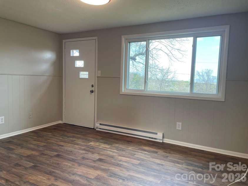 7686 Shoupes Grove Church Road, Hickory, NC 28602.  MLS# CAR4367978, YatesRealty ID 9713. 