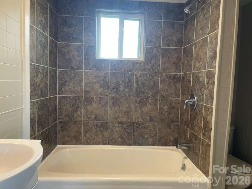 7686 Shoupes Grove Church Road, Hickory, NC 28602.  MLS# CAR4367978, YatesRealty ID 9713. 