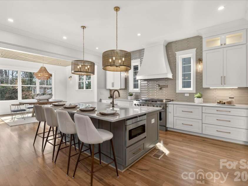 1714 Seifert Circle, Charlotte, NC 28205.  MLS# CAR4351054, YatesRealty ID 9714. 