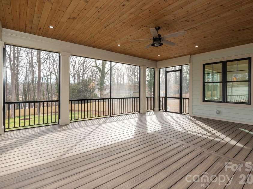 1714 Seifert Circle, Charlotte, NC 28205.  MLS# CAR4351054, YatesRealty ID 9714. 