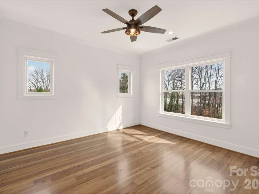 1714 Seifert Circle, Charlotte, NC 28205.  MLS# CAR4351054, YatesRealty ID 9714. 