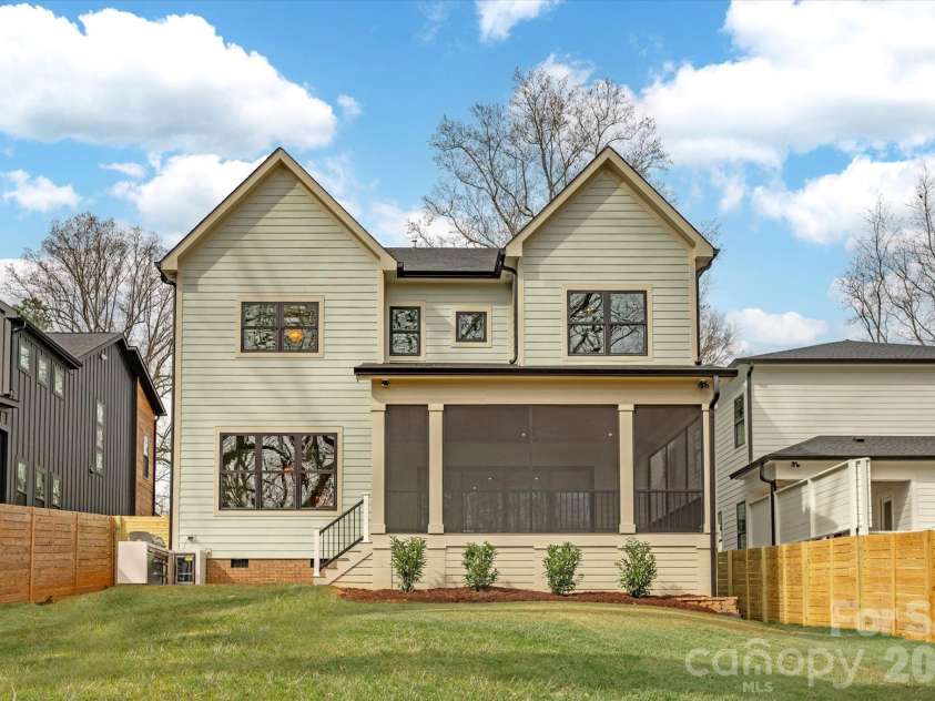 1714 Seifert Circle, Charlotte, NC 28205.  MLS# CAR4351054, YatesRealty ID 9714. 