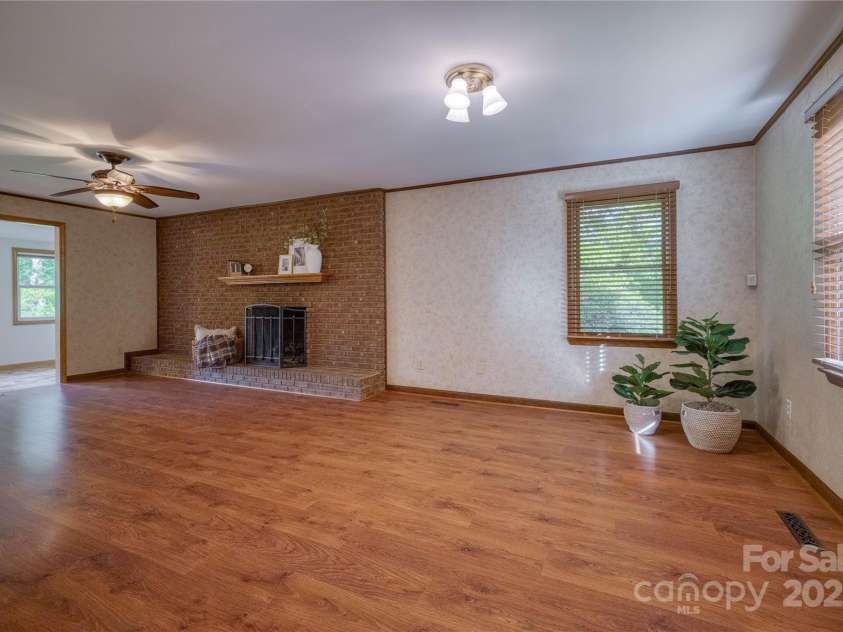 2894 Brookridge Drive, Valdese, NC 28690.  MLS# CAR4252042, YatesRealty ID 9714. 