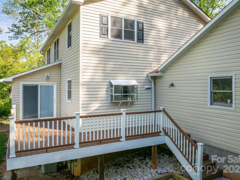 2894 Brookridge Drive, Valdese, NC 28690.  MLS# CAR4252042, YatesRealty ID 9714. 