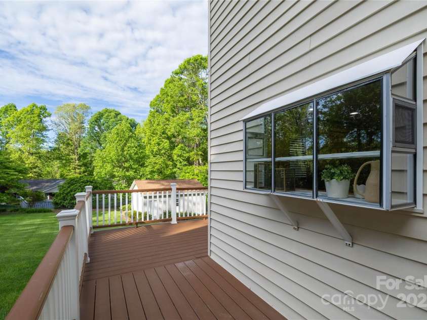 2894 Brookridge Drive, Valdese, NC 28690.  MLS# CAR4252042, YatesRealty ID 9714. 