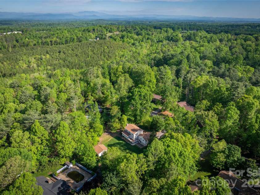 2894 Brookridge Drive, Valdese, NC 28690.  MLS# CAR4252042, YatesRealty ID 9714. 