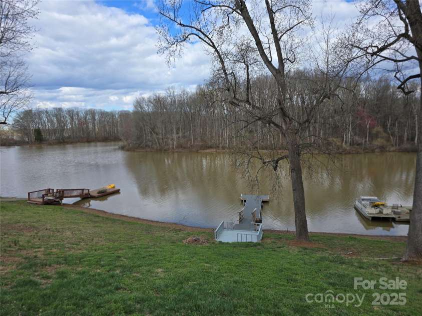 146 Riverview Boulevard, Lexington, NC 27292.  MLS# CAR4234839, YatesRealty ID 9716. 