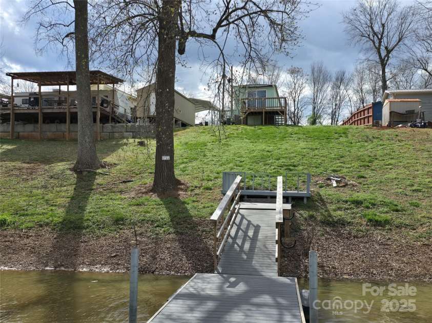 146 Riverview Boulevard, Lexington, NC 27292.  MLS# CAR4234839, YatesRealty ID 9716. 