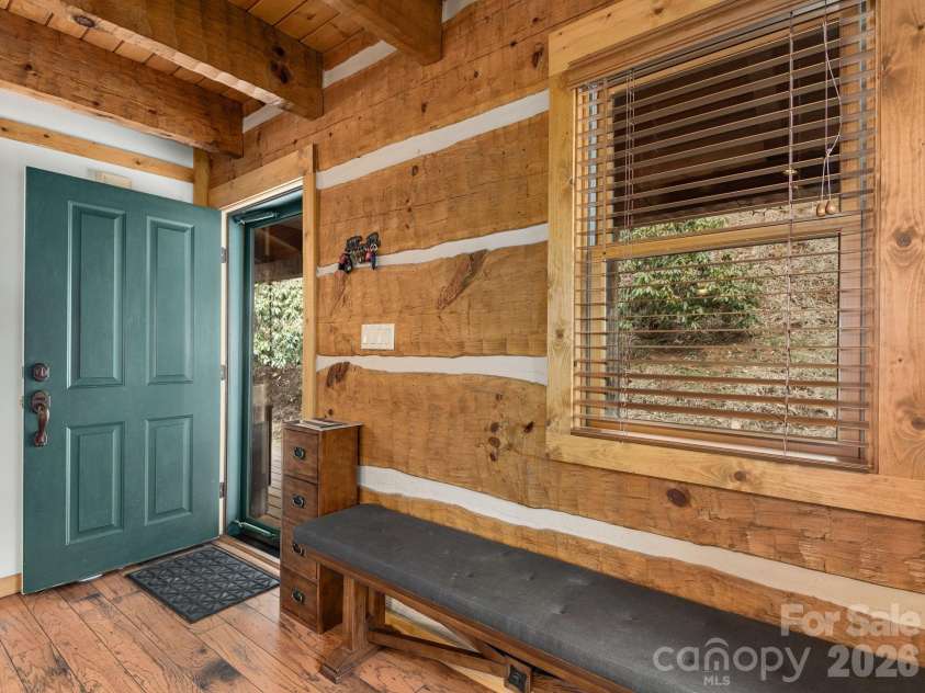 181 Grinnin Sun Road, Burnsville, NC 28714.  MLS# CAR4356361, YatesRealty ID 9717. 