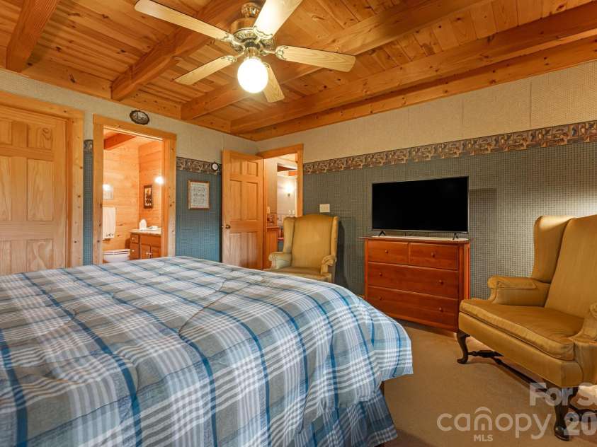 215 Goldenleaf Road, Mars Hill, NC 28754.  MLS# CAR4356364, YatesRealty ID 9718. 3rd Guest Bedroom Lower Level