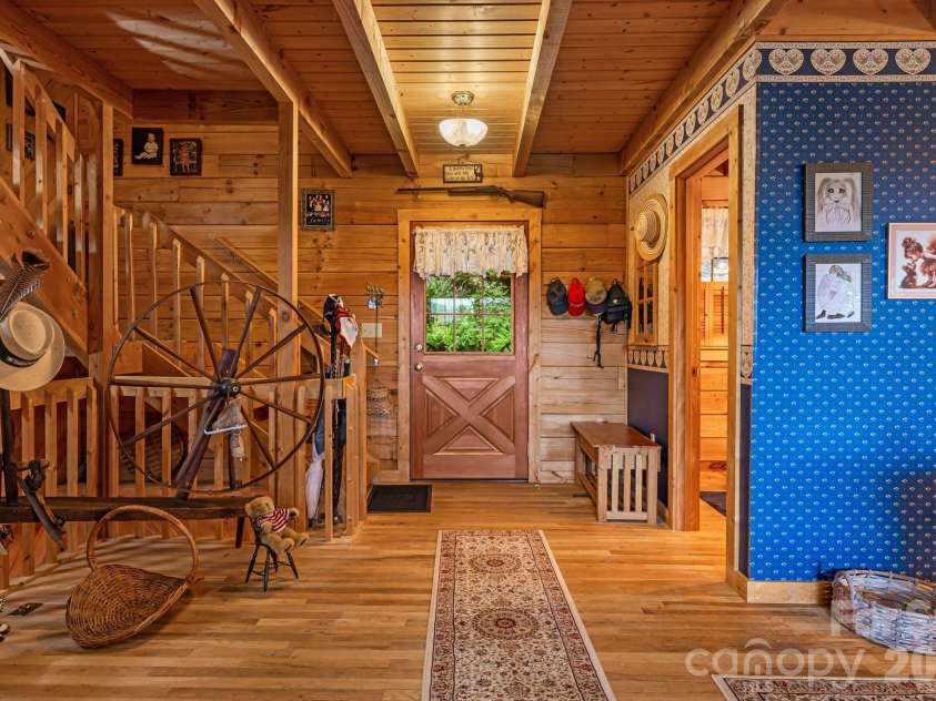 215 Goldenleaf Road, Mars Hill, NC 28754.  MLS# CAR4356364, YatesRealty ID 9718. Entry Foyer