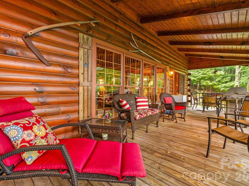 215 Goldenleaf Road, Mars Hill, NC 28754.  MLS# CAR4356364, YatesRealty ID 9718. Peaceful Cvrd Deck off Great room/Primary
