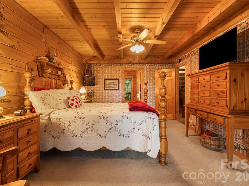 215 Goldenleaf Road, Mars Hill, NC 28754.  MLS# CAR4356364, YatesRealty ID 9718. Primary Bdrm Main Level