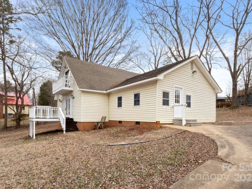 1275 Rocky Creek Road, Shelby, NC 28152.  MLS# CAR4223639, YatesRealty ID 9719. 