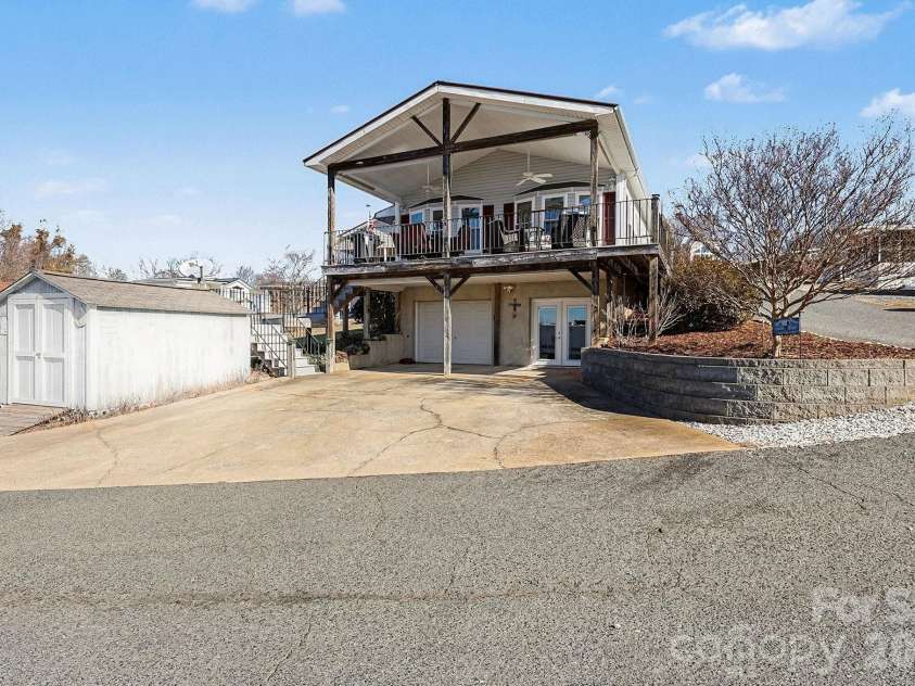 103 Oriole Road, New London, NC 28127.  MLS# CAR4335932, YatesRealty ID 972. 