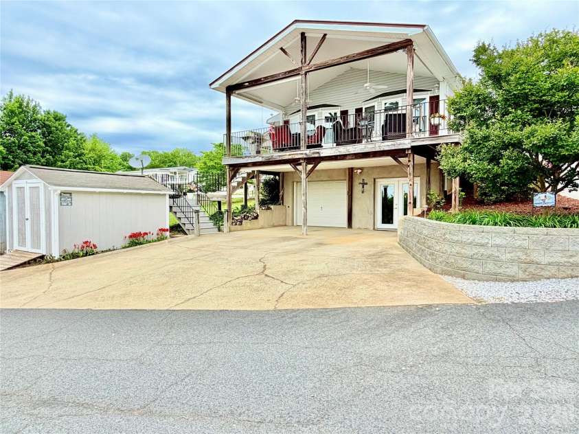 103 Oriole Road, New London, NC 28127.  MLS# CAR4335932, YatesRealty ID 972. 
