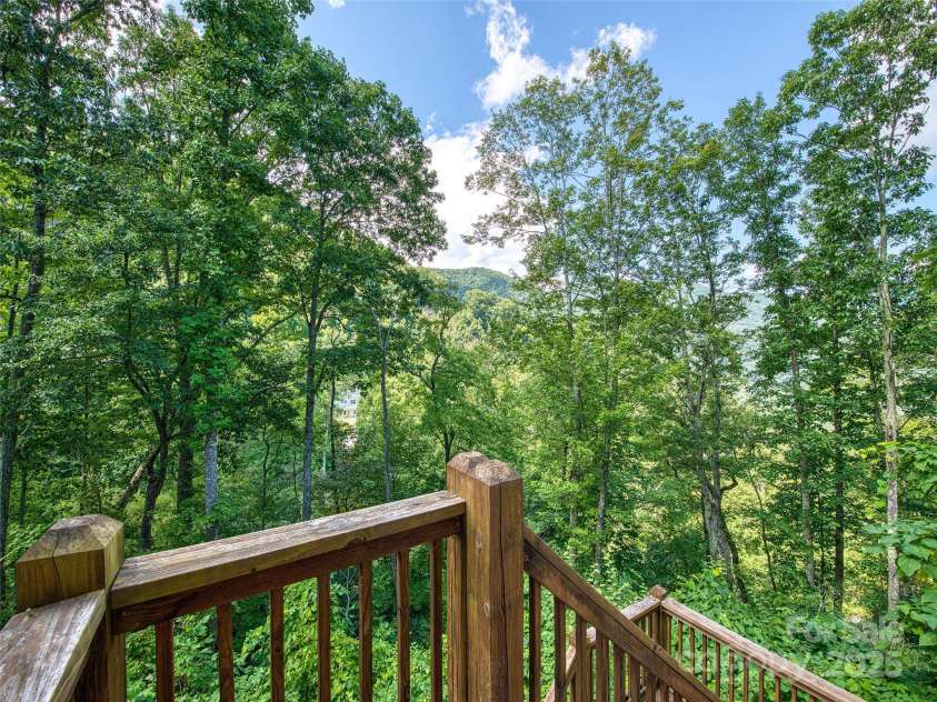 20A Lila Lane, Clyde, NC 28721.  MLS# CAR4258069, YatesRealty ID 972. Upper level deck