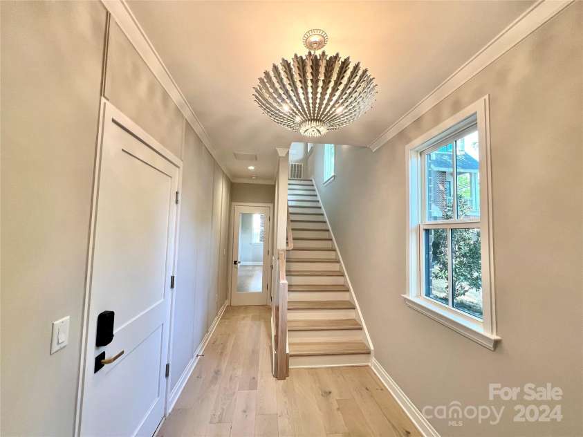 3100 Selwyn Avenue, Charlotte, NC 28209.  MLS# CAR4130767, YatesRealty ID 972. Photos from a completed home in Selwyn Walk.  Note subject is a different floor plan, added for illustrative purposes