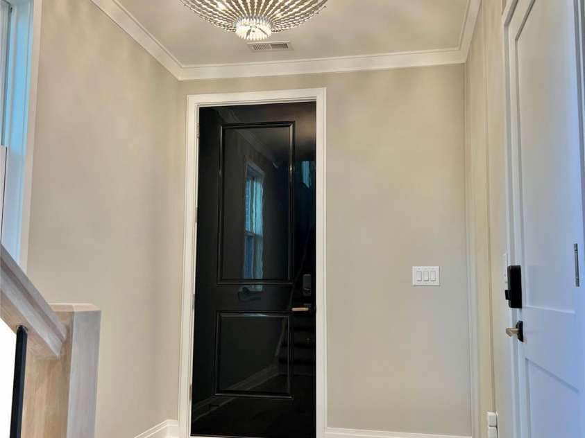 3100 Selwyn Avenue, Charlotte, NC 28209.  MLS# CAR4130767, YatesRealty ID 972. Photos from a completed home in Selwyn Walk.  Note subject is a different floor plan, added for illustrative purposes