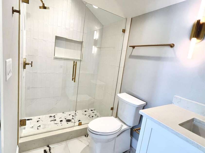 3100 Selwyn Avenue, Charlotte, NC 28209.  MLS# CAR4130767, YatesRealty ID 972. Photos from a completed home in Selwyn Walk.  Note subject is a different floor plan, added for illustrative purposes